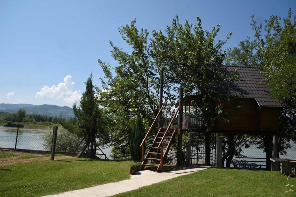 Holiday Home Kucica Na Drvetu Banja Koviljaca Exterior photo